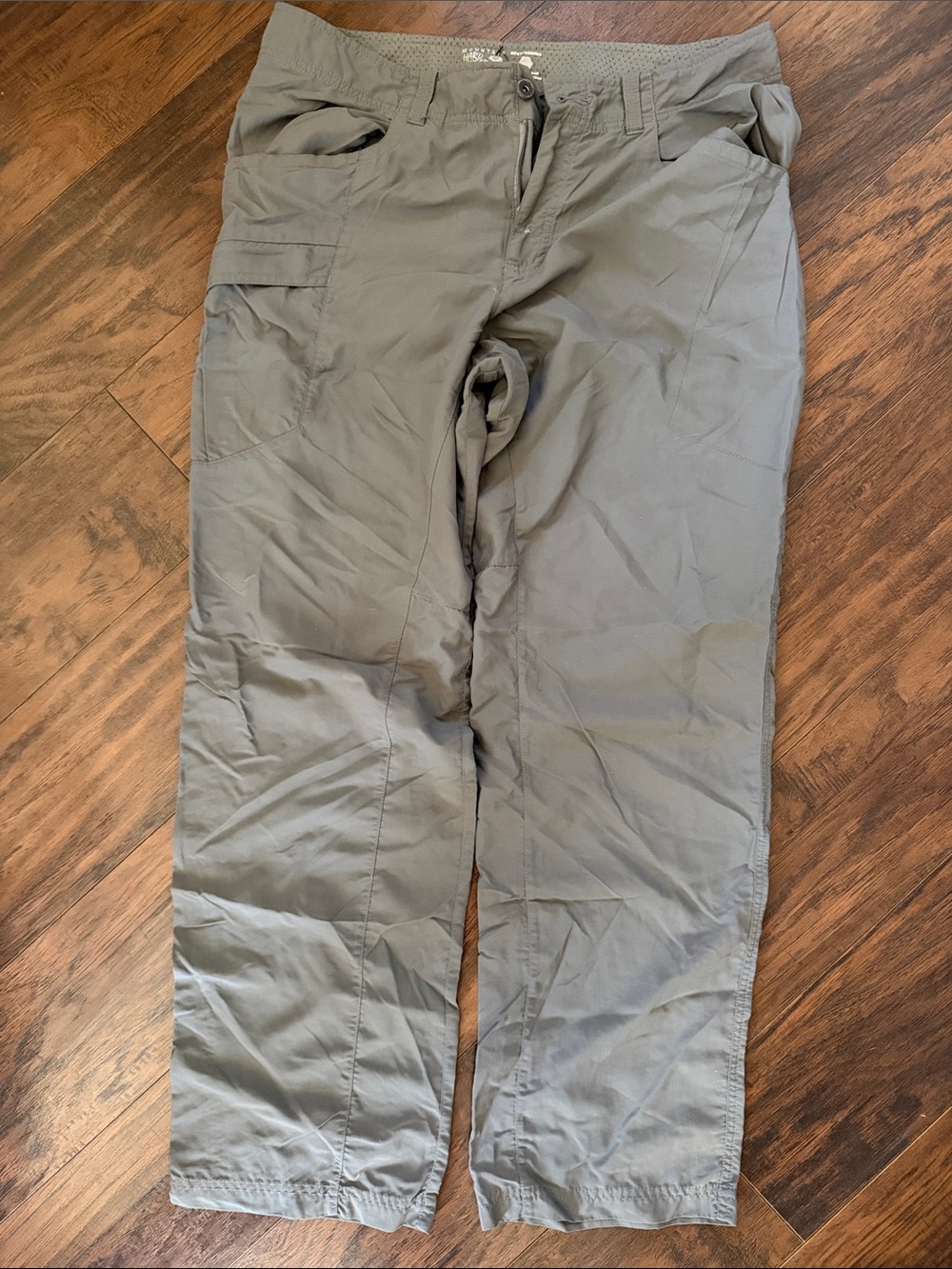 Mountain Hardwear Men's Gray Cargo Pants